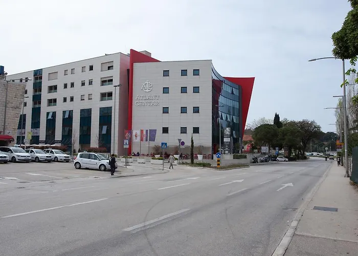 Apartment Navigatio With Parking